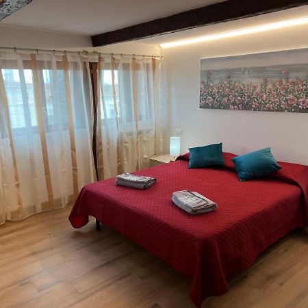 Mori 1 Con Bella Vista Nuovo Appartamento Венеція Екстер'єр фото